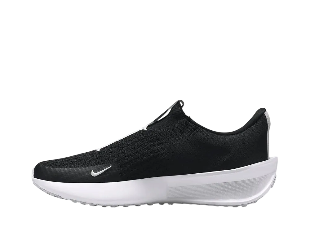 ナイキ ウィメンズ インタラクトラン イージーオン "ブラック/ブラック/ホワイト"