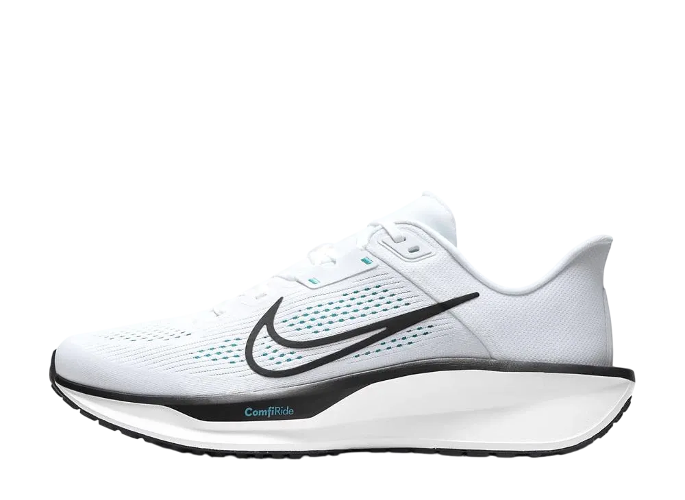 ナイキ クエスト6 "ホワイト/ダスティーカクタス/ブラック"