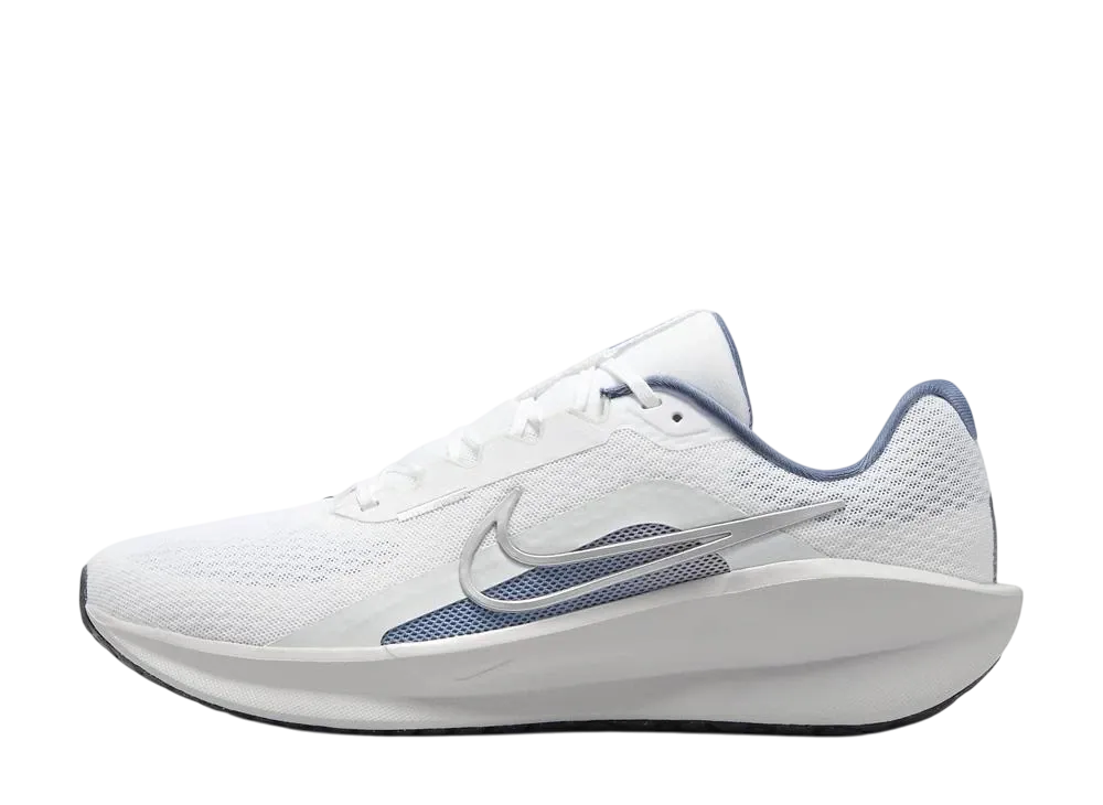 ナイキ ダウンシフター13 "ホワイト/アッシェンスレート/フォトンダスト/メタリックシルバー"