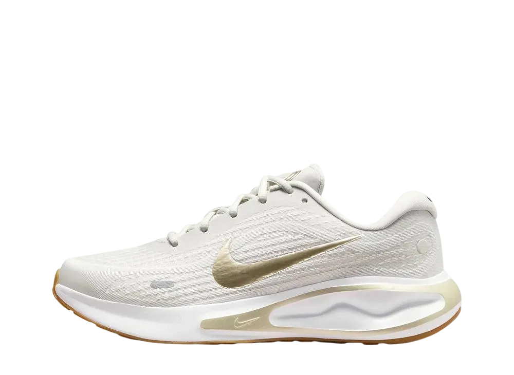 ナイキ ウィメンズ ジャーニーラン "ファントム/セイル/ガムライトブラウン/ニュートラルオリーブ"