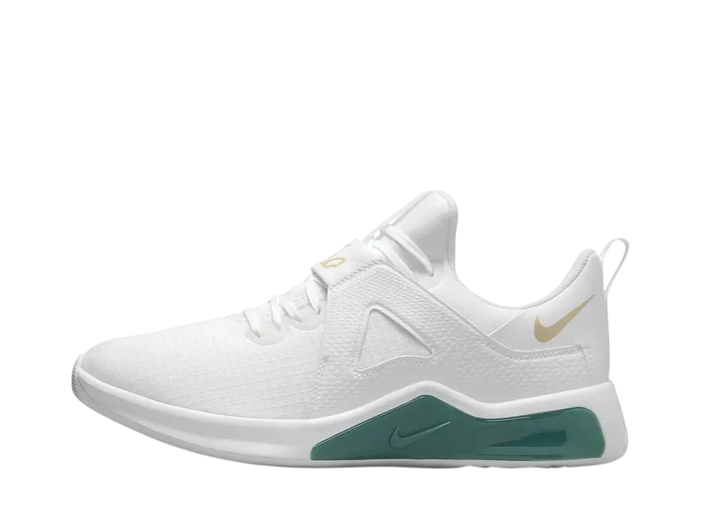 ナイキ ウィメンズ エアマックス ベラ TR 5 "ホワイト/バイコスタル/メタリックゴールドグレイン"