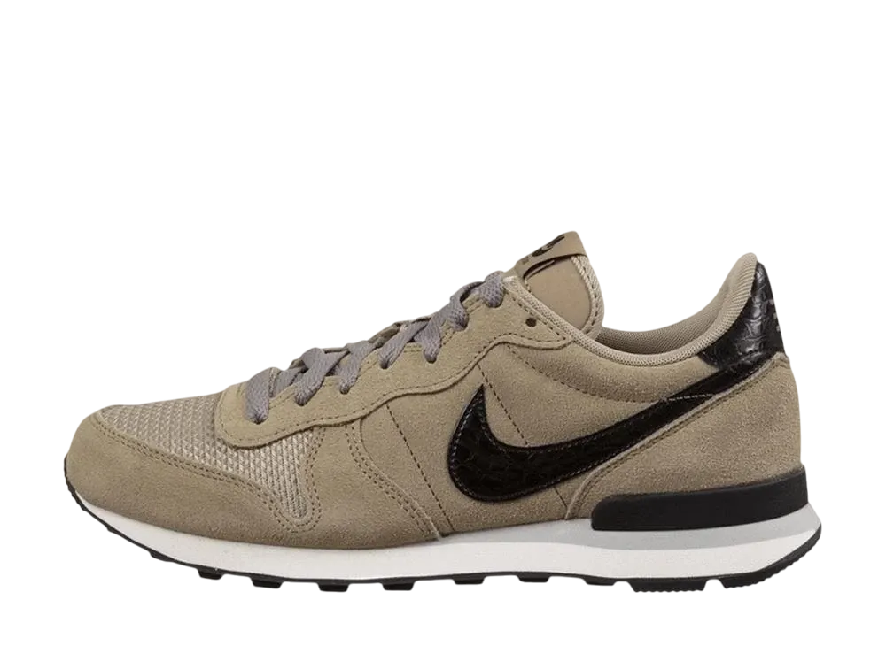 ナイキ インターナショナリスト レザー "バンブー"