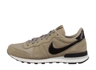 ナイキ インターナショナリスト レザー "バンブー"