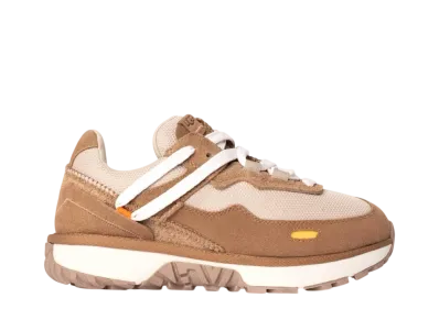 UGG Women's Retrofi Low "Chestnut"