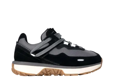 UGG Women's Retrofi Low "Black"