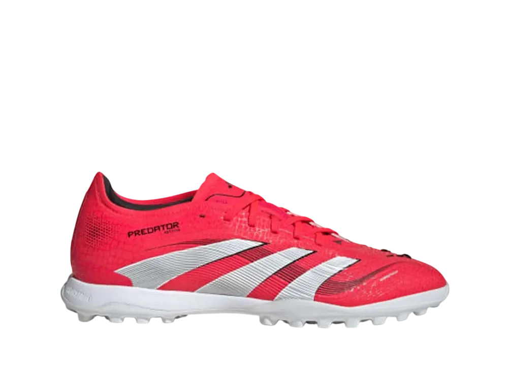 アディダス プレデター プロ TF "ルシッドレッド/クラウドホワイト/コアブラック"