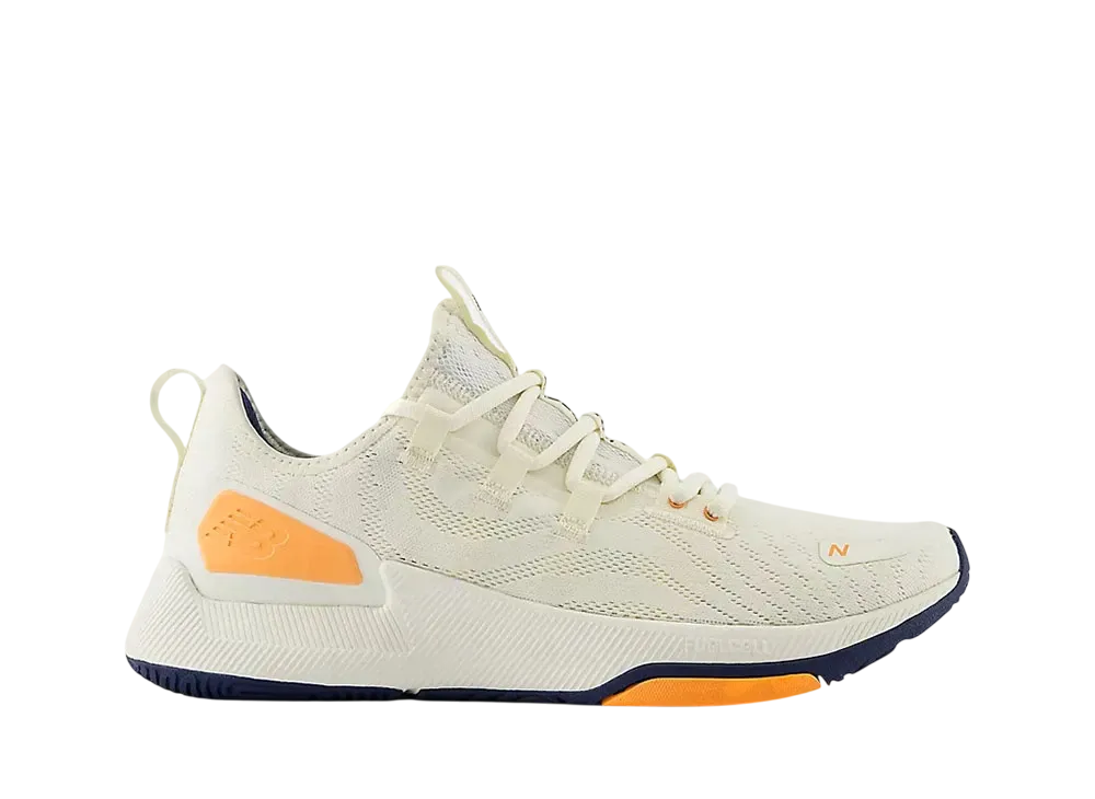 ニューバランス フューエルセル トレーナーV2 "アンゴラ/ホットマンゴー/NBネイビー"