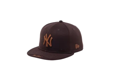NEW ERA 59Fifty St. Valentine's Day New York Yankees Layered "Burntwood"