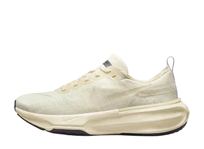 ナイキ インヴィンシブル3 "ライトクリーム/ココナッツミルク/オキシジェンパープル/ライトオールウッドブラウン"