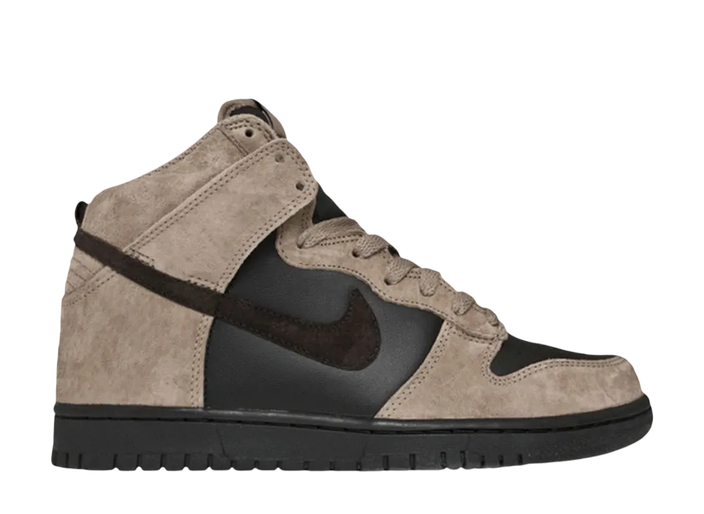 ナイキ ダンク ハイ "カーキ/ベルベットブラウン"