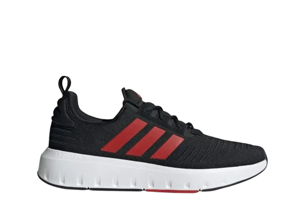 アディダス スウィフト ラン "コアブラック/ベタースカーレット/クラウドホワイト"