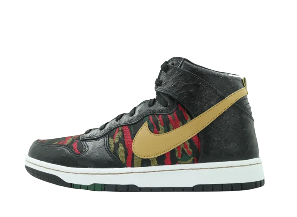 ナイキ ダンク CMFT PRM QS "ブラック/フラットゴールド/ハイパーレッド/ゴージグリーン"