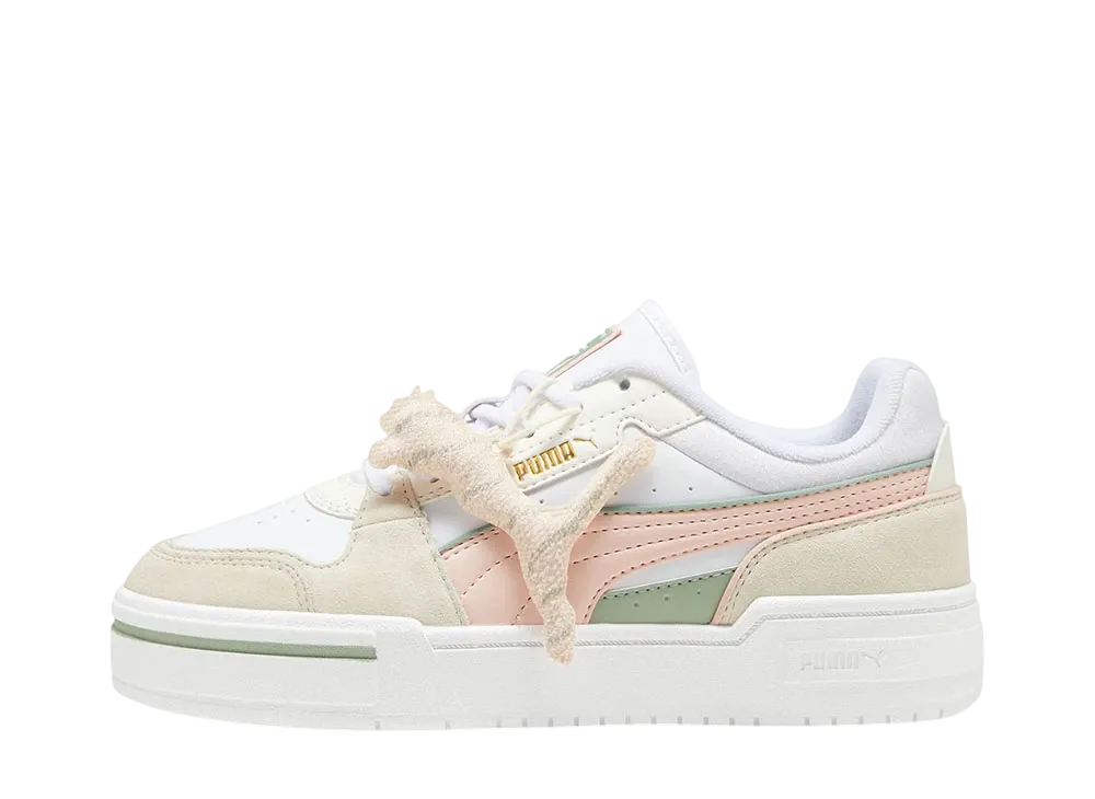 プーマ ウィメンズ CAプロ リュクス3 メリークリスマス "プーマホワイト/アイランドピンク"