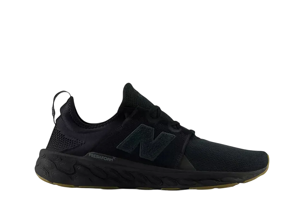 ニューバランス フレッシュフォームX クルスV3 "ブラック/ガム"