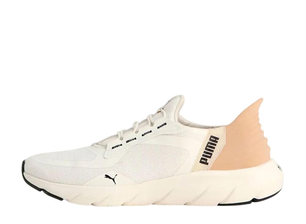 プーマ ソフトライド フレックスレース イーズイン ALT "ウォームホワイト/プーマブラック"