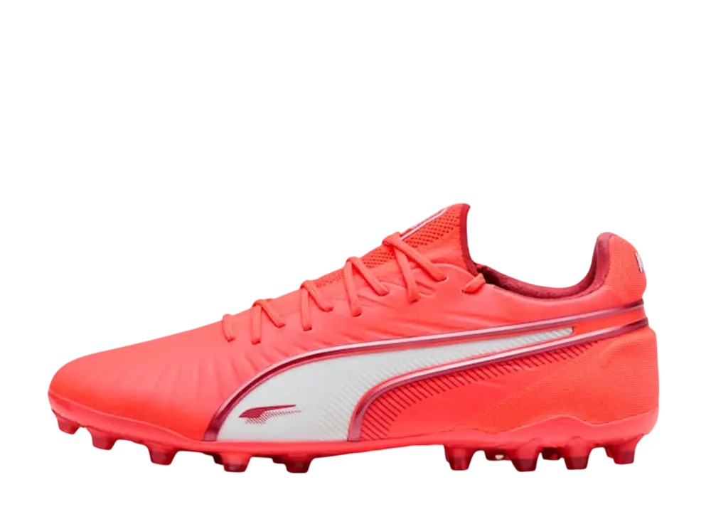 プーマ キング アルティメット MG "グローイングレッド/プーマホワイト/レッドファイヤー"