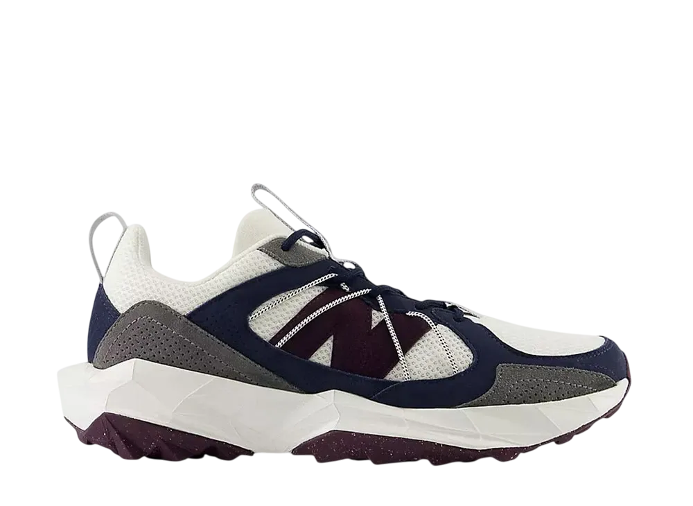 ニューバランス テクトレル "ミッドナイト/シーソルト/キャッスルロック"