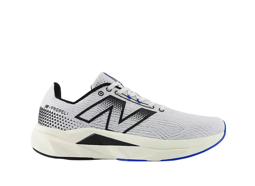 ニューバランス フューエルセル プロペルV5 "クォーツグレー/アンゴラ/ブラック"