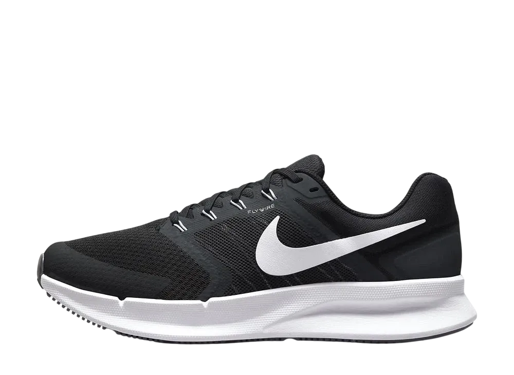 ナイキ ランスウィフト3 "ブラック/ダークスモークグレー/ホワイト"