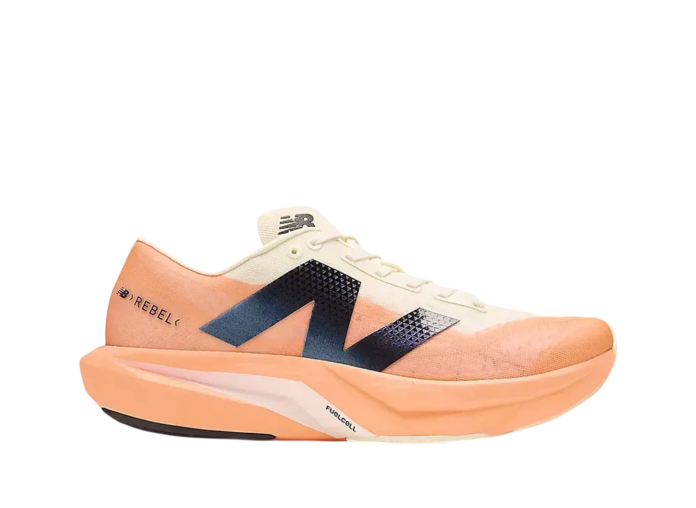 ニューバランス フューエルセル レベルV4 "ホットマンゴー/アンゴラ/ブラック"