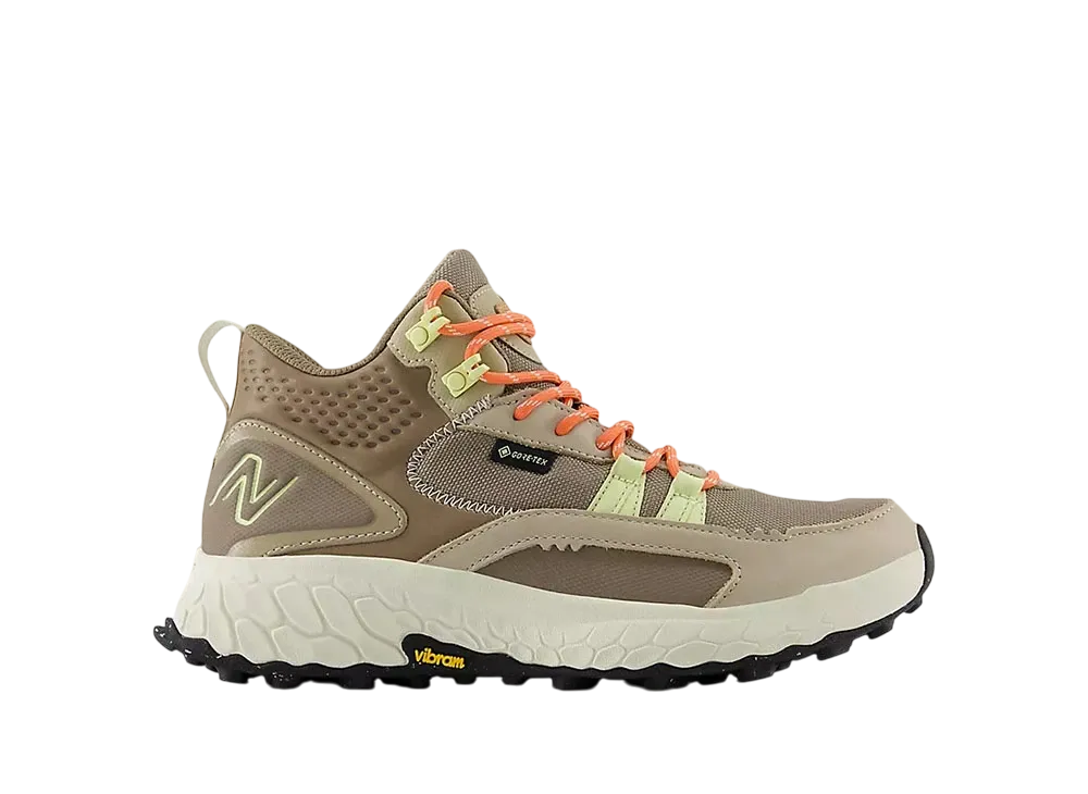 ニューバランス ウィメンズ フレッシュフォームX ヒエロ ミッド ゴアテックス "リコリス/ガルフレッド/ピンクグラナイト"