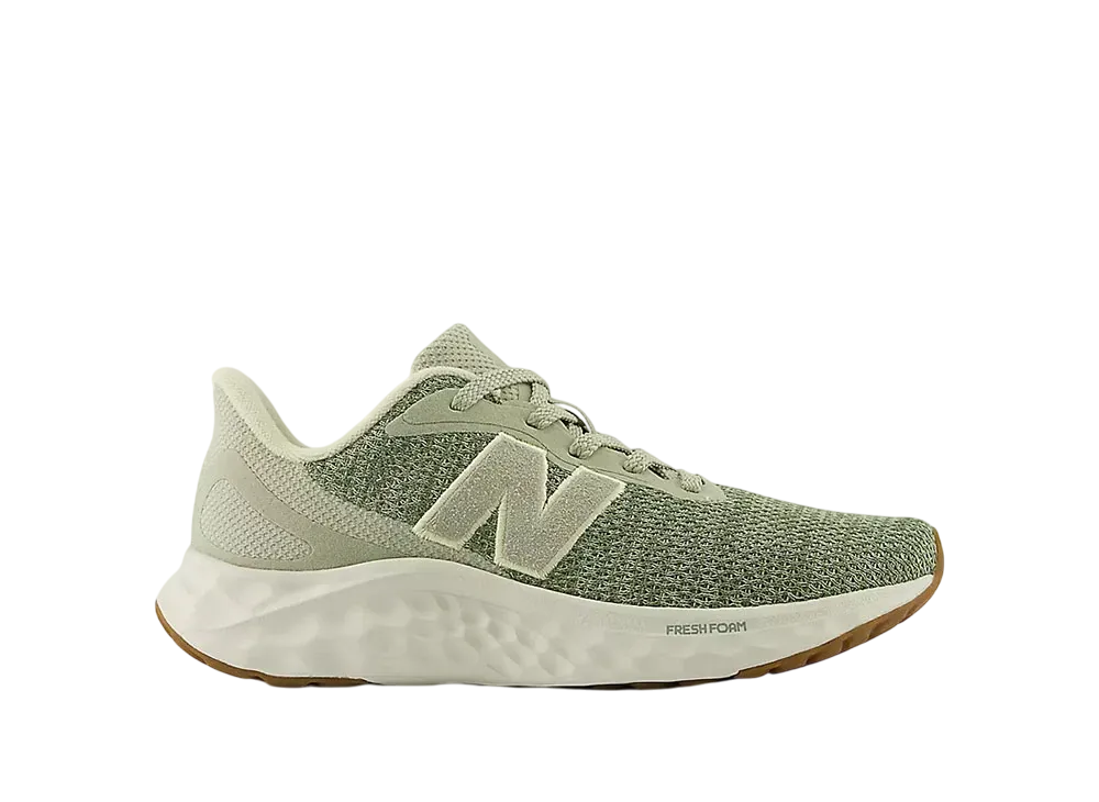ニューバランス ウィメンズ フレッシュフォーム アリシV4 "オリビン/ダークオリビン/タートルドーブ"