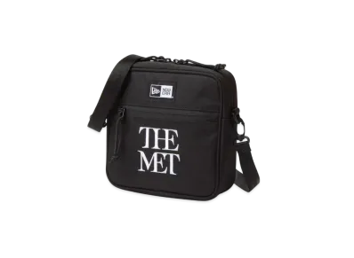 NEW ERA x The Met Square Shoulder Pouch 1.5L "Black"