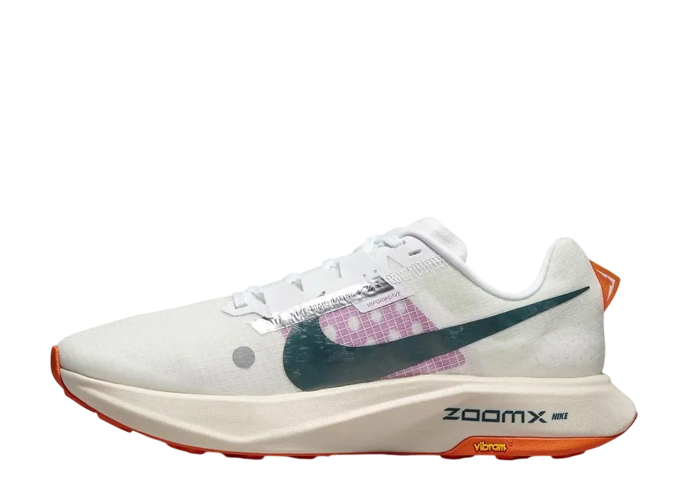 ナイキ ウルトラフライ "ホワイト/セーフティオレンジ/ビビッドグレープ/ディープジャングル"