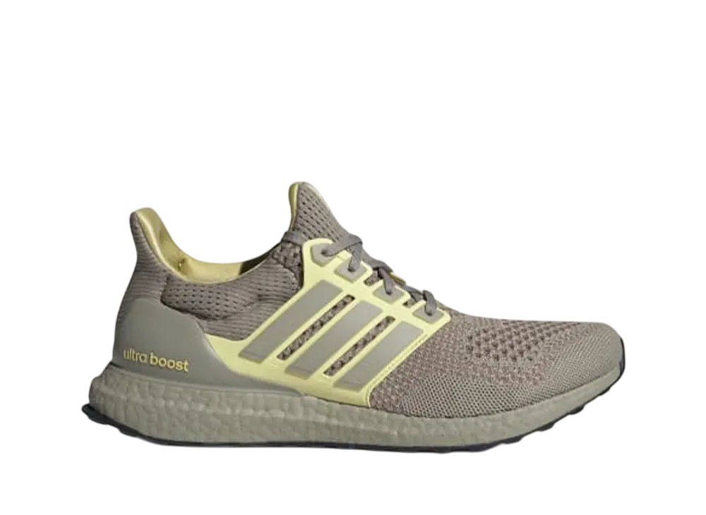 アディダス ウルトラブースト1.0 "パテベージュ/パウダーイエロー/コアブラック"