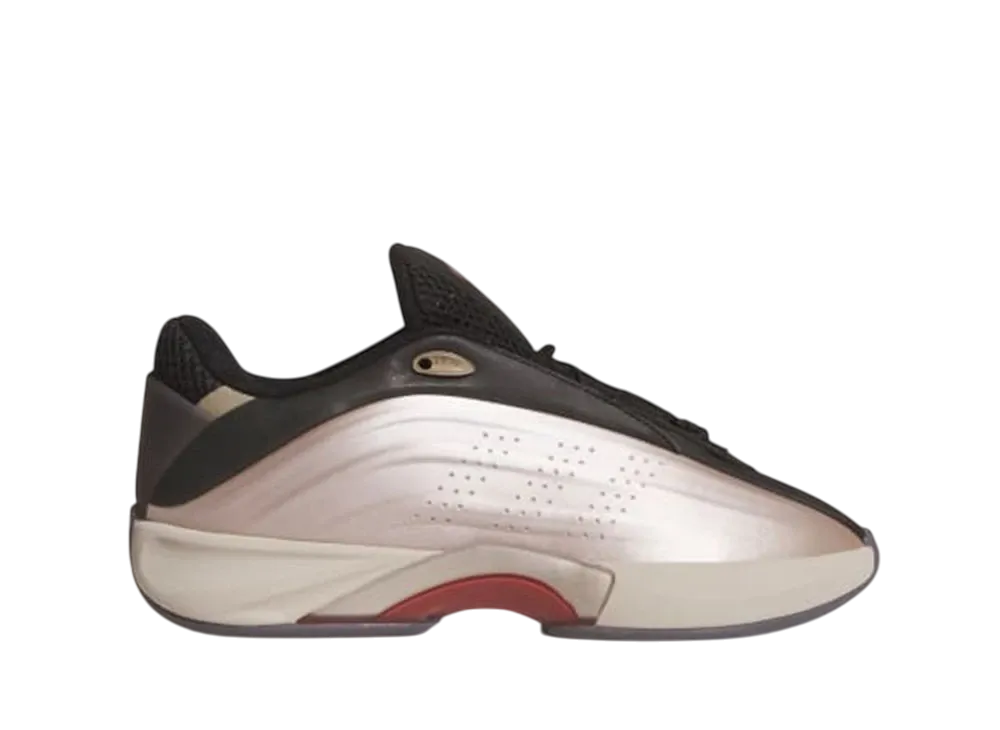 アディダスオリジナルス ノヴァ インフィニティ "サイバーメタリック/プリラヴドルビー/コアブラック"