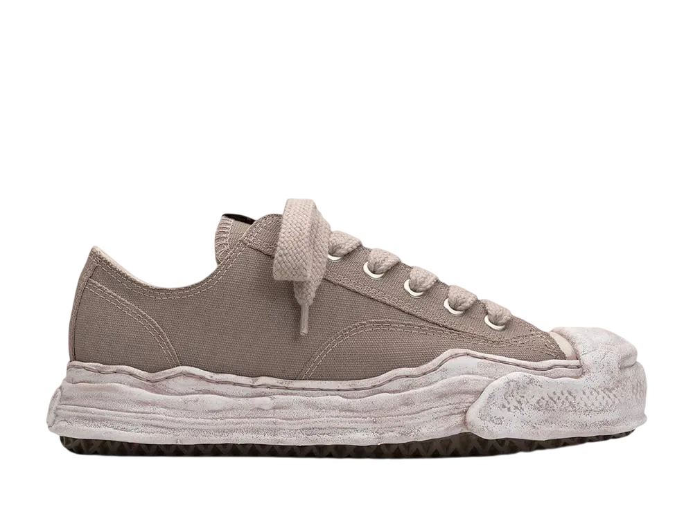 メゾンミハラヤスヒロ ハンク OG ソール ガーメントダイ キャンバス ロートップ スニーカー "グレー" (A14FW744)