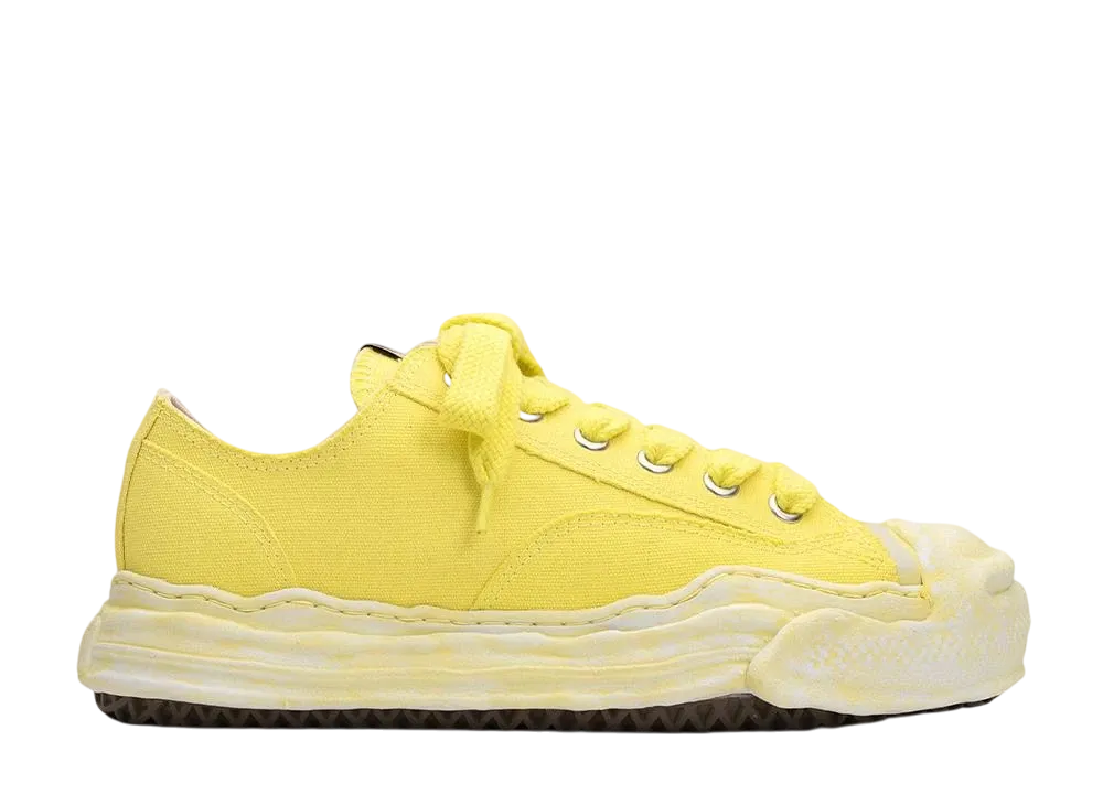メゾンミハラヤスヒロ ハンク OG ソール ガーメントダイ キャンバス ロートップ スニーカー "イエロー" (A14FW744)