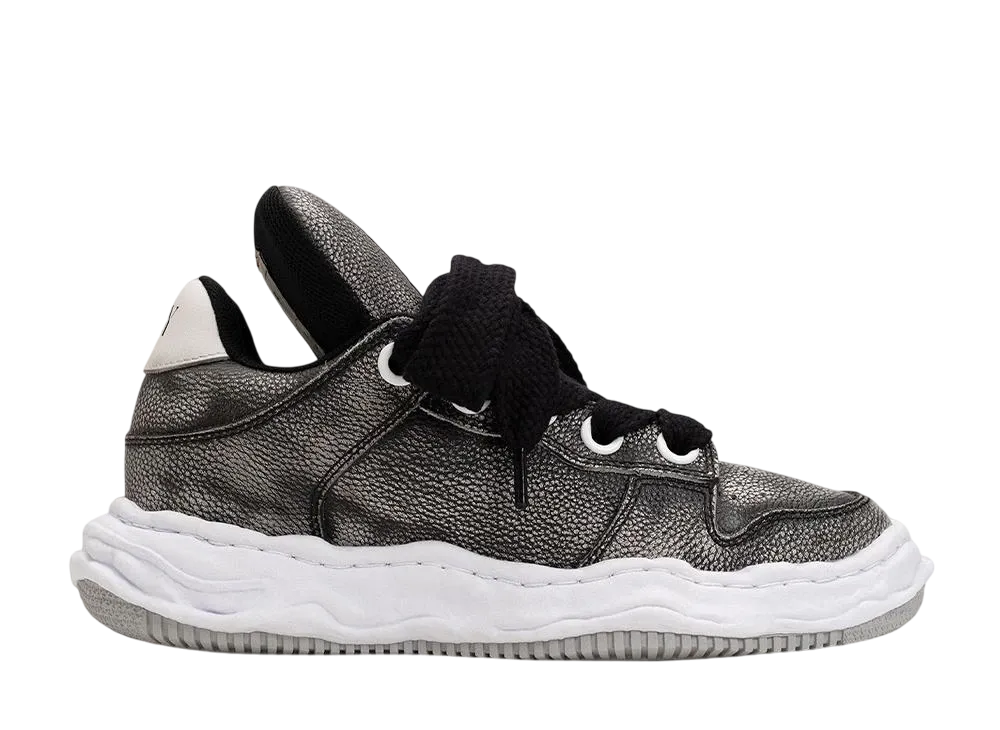 メゾンミハラヤスヒロ ウェインパファー OG ソール ブラッシュシュリンクレザー ロートップ スニーカー "ブラック" (A14FW732)