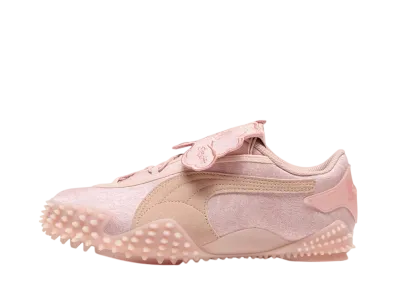 コリーナストラーダ × プーマ ウィメンズ モストロ "ローズ/ディーバピーチ"