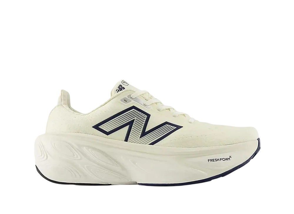 ニューバランス フレッシュフォームX モア V5 "アンゴラ/シーソルト/ホットマンゴー"