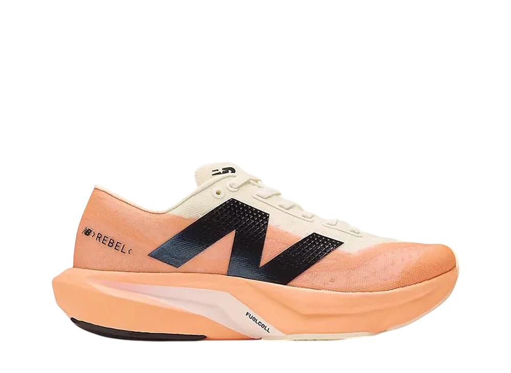 ニューバランス ウィメンズ フューエルセル レベルV4 "ホットマンゴー/アンゴラ/ブラック"