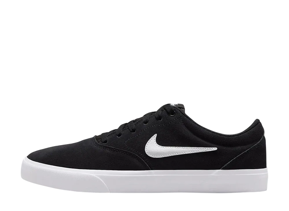 ナイキ チャージ スウェード "ブラック/ブラック/ホワイト"