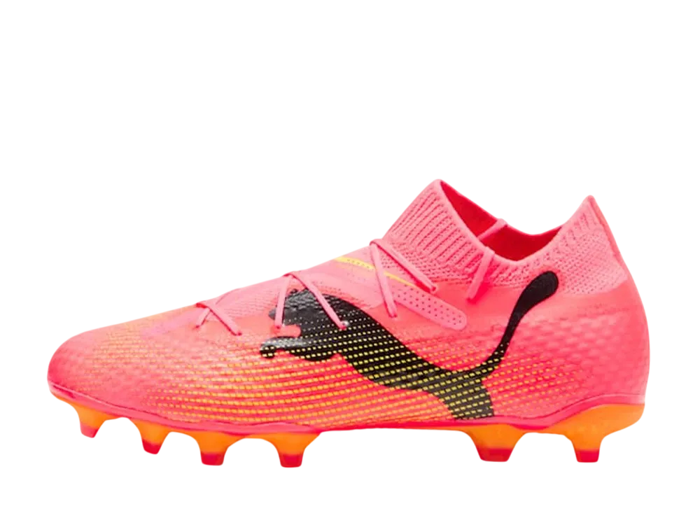 プーマ フューチャー7 プロ "サンセットグロー/プーマブラック/サンストリーム"