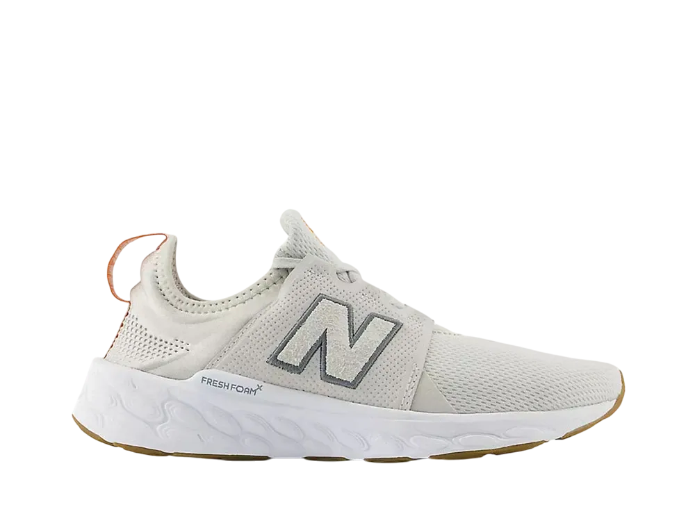 ニューバランス ウィメンズ フレッシュフォームX クルスV3 "グレーマター/チタニウム"
