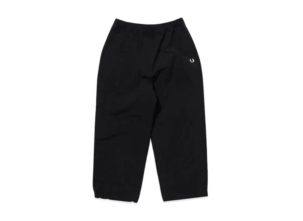 BEAMS x FRED PERRY Shell Pants "Black"