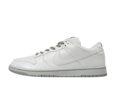 NIKE SB DUNK LOW PREMIUM MEDICOM 4 "WHITE"