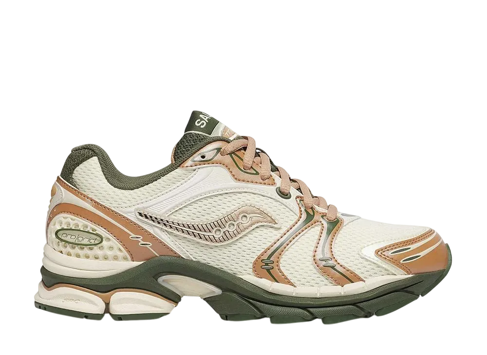 サッカニー プログリッド トライアンフ4 "クリーム/ドゥ"