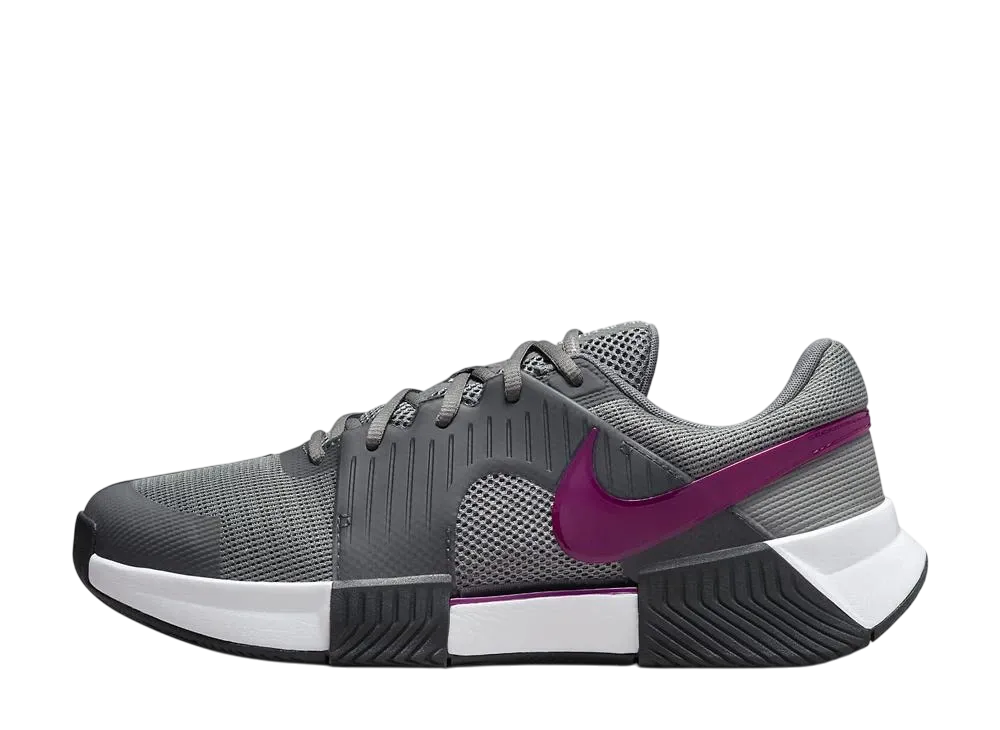 ナイキ ズーム GPチャレンジ1 "スモークグレー/ダークスモークグレー/フォトンダスト/サングリア"