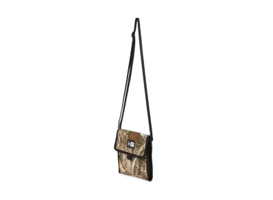 NEW ERA Square Neck Pouch 0.5L Box Logo "Real Tree Camo"