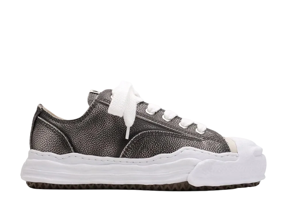 メゾンミハラヤスヒロ ハンク OG ソール ブラッシュド シュリンク レザー ロートップ スニーカー "ブラック" (A14FW743)