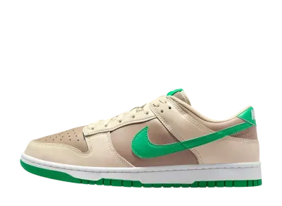 ナイキ ダンク ロー "ライトカーキ/グリーン"