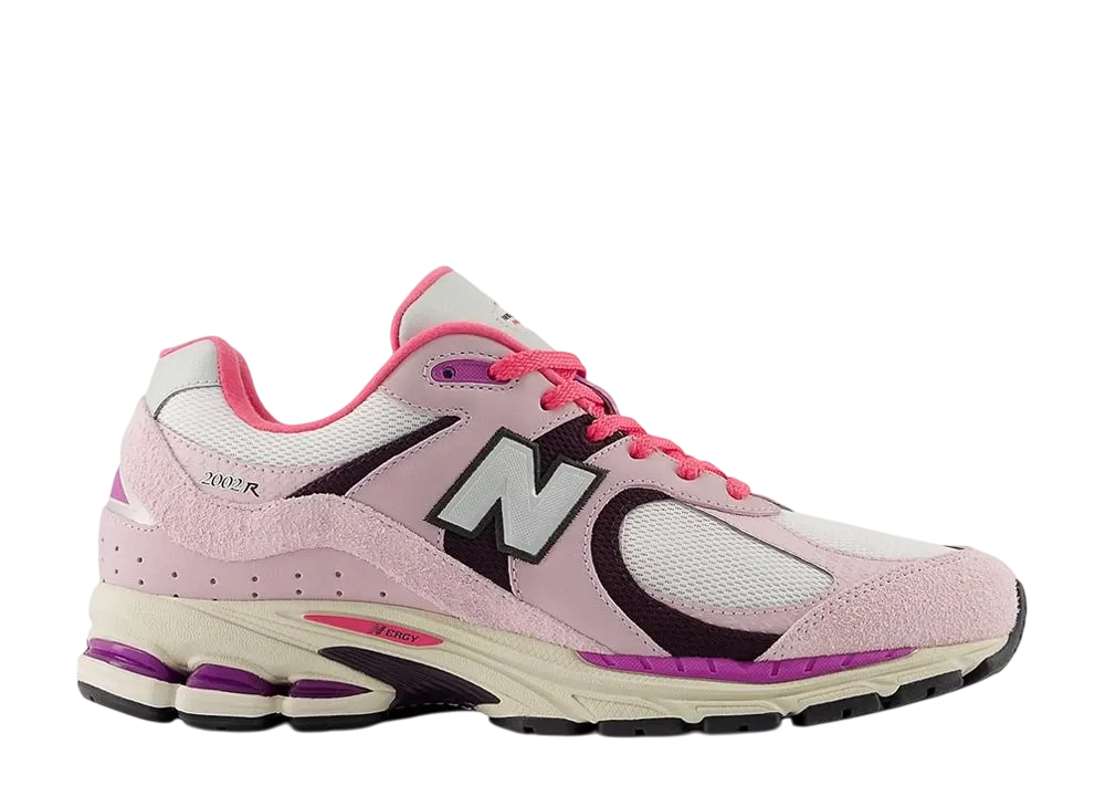 ニューバランス 2002R "トワイライトヘイズ/パッションフルーツ/ドラゴンベリー"