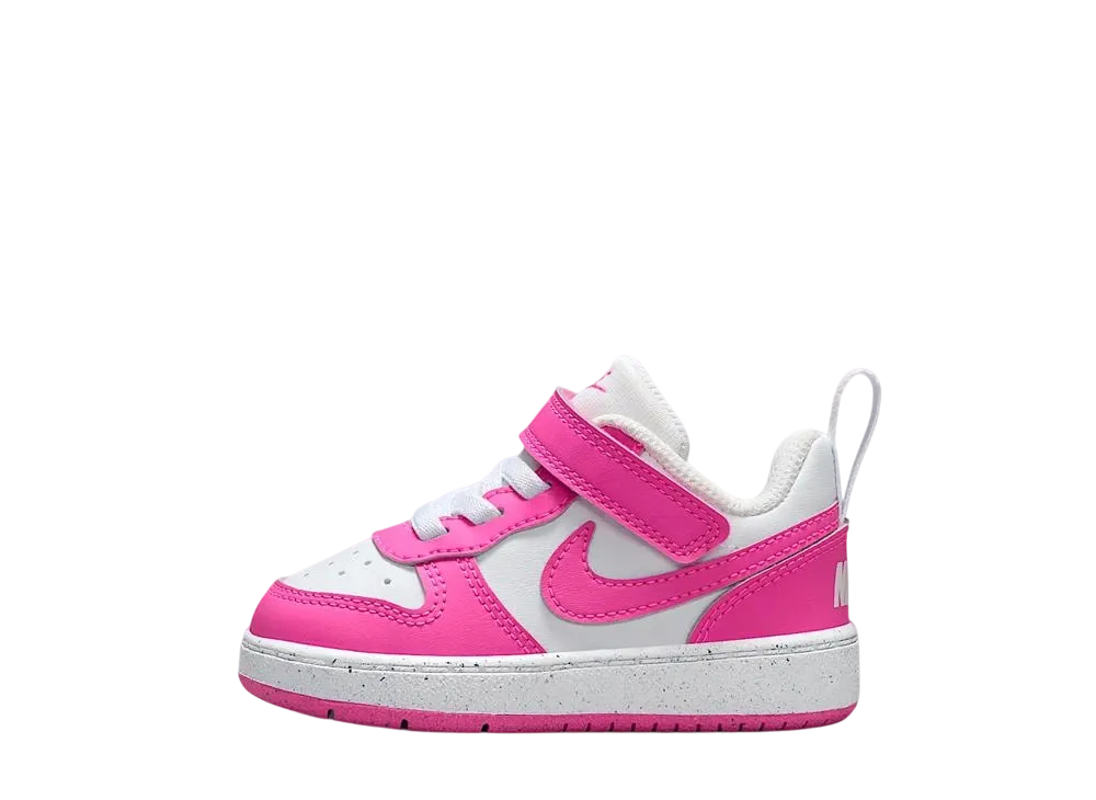 ナイキ TD コートボロー ロー リクラフト "ホワイト/レーザーフューシャ" (キッズ)