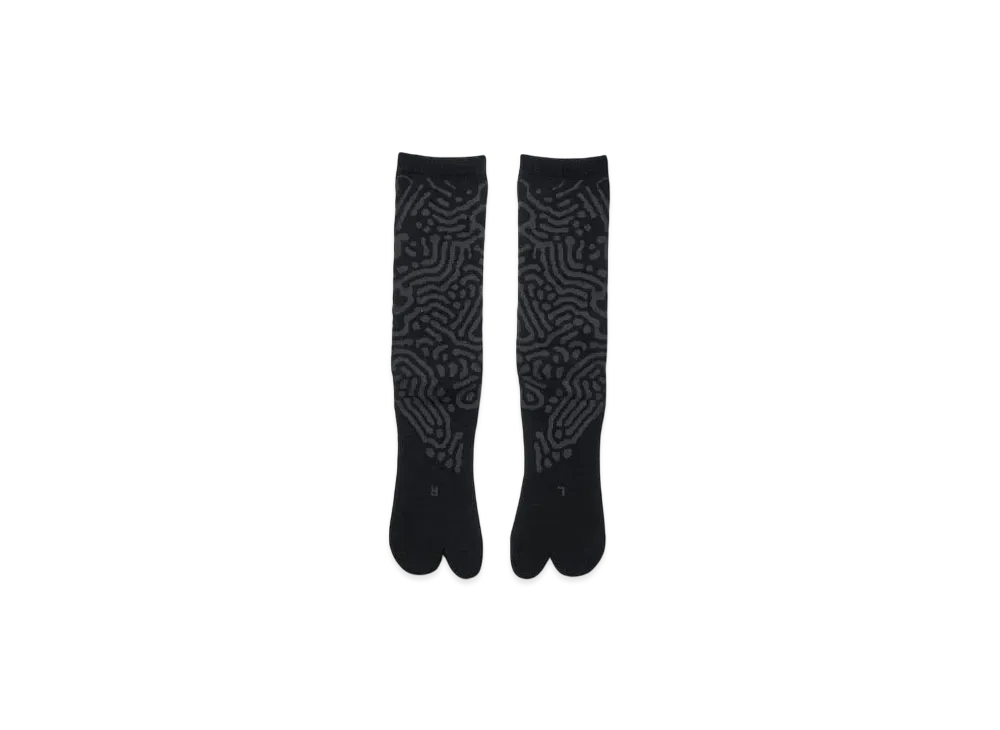 Goldwin 0 Reaction Diffusion Socks (Unisex) "Black"