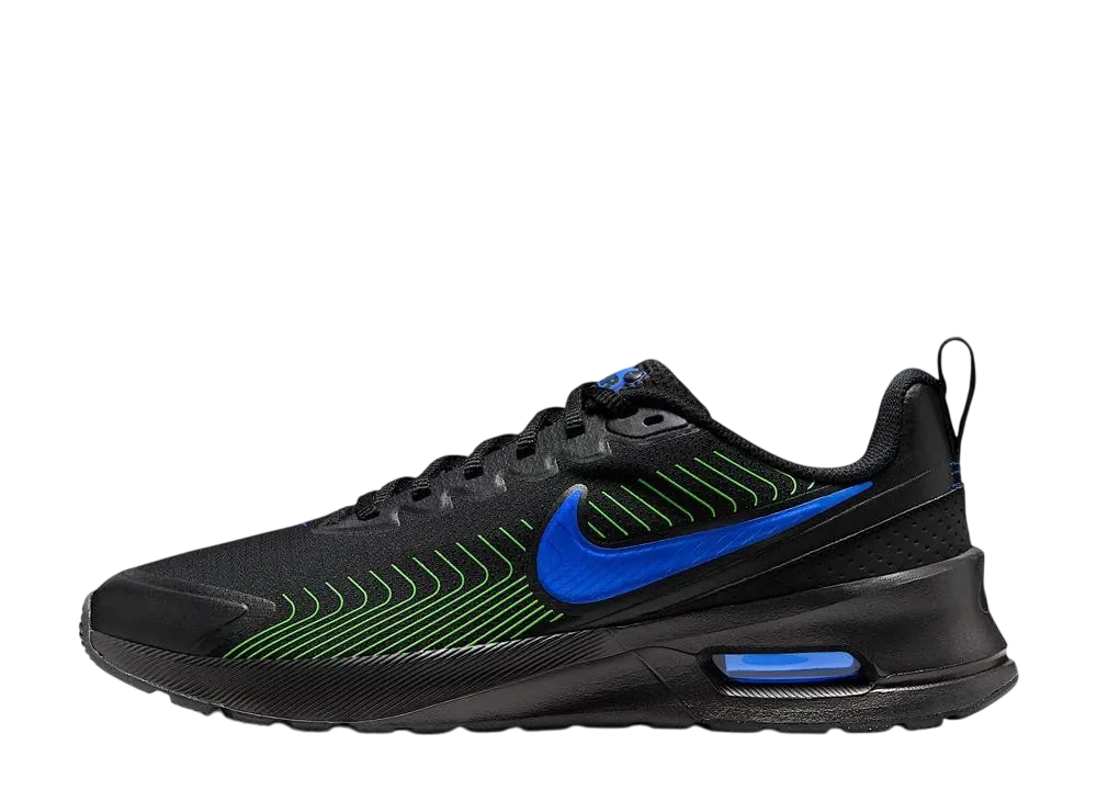 ナイキ エアマックス ニュアクシス "ブラック/ブラック/ボルト/レーサーブルー"